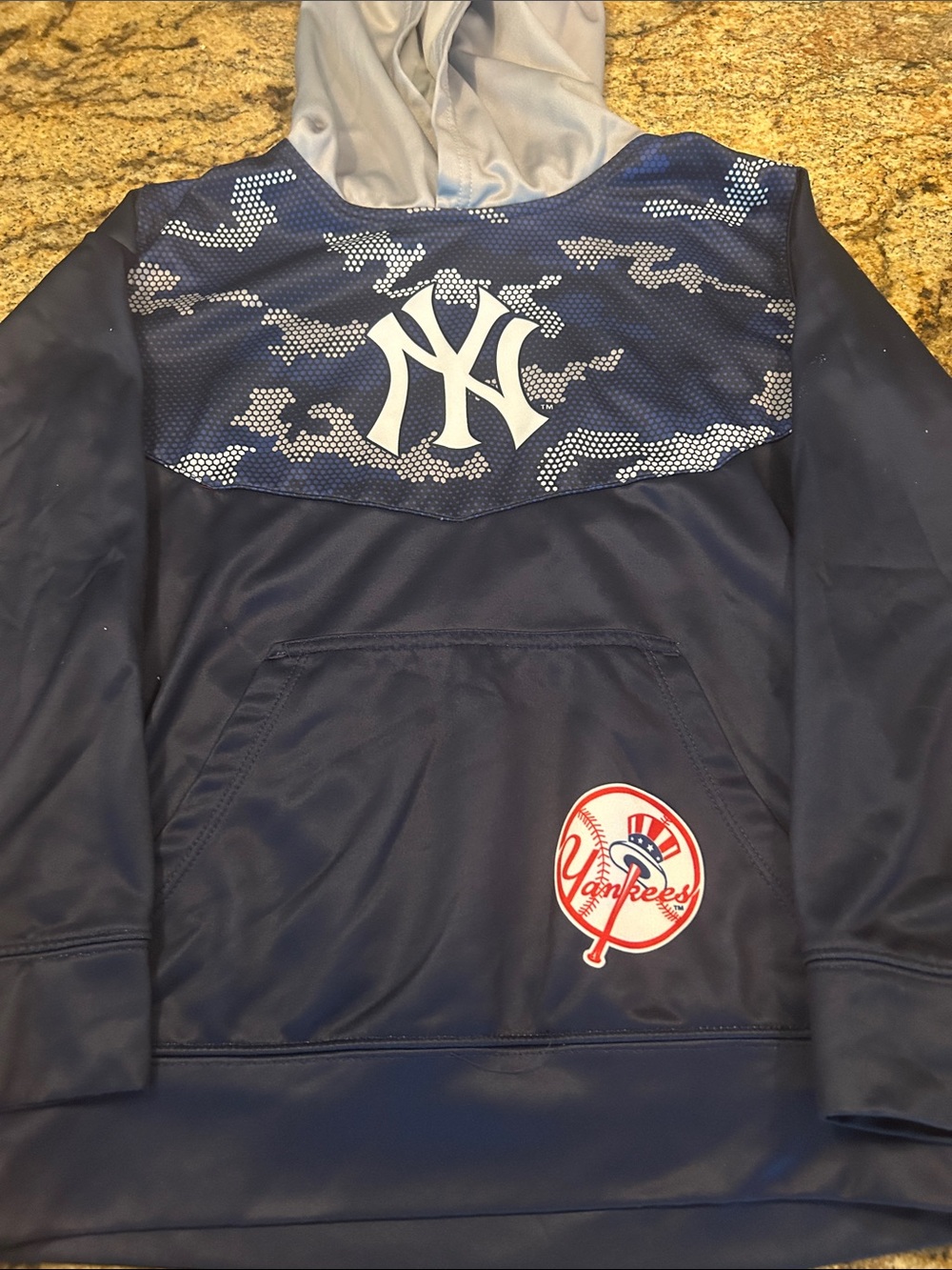 MLB Genuine Merchandise Navy and Gray NY Yankees Hooded Pullover